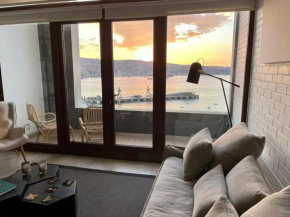 Encantador Loft con la Mejor Vista al Mar y Ubicacion de Valparaíso con Estacionamiento, Servicio HOM